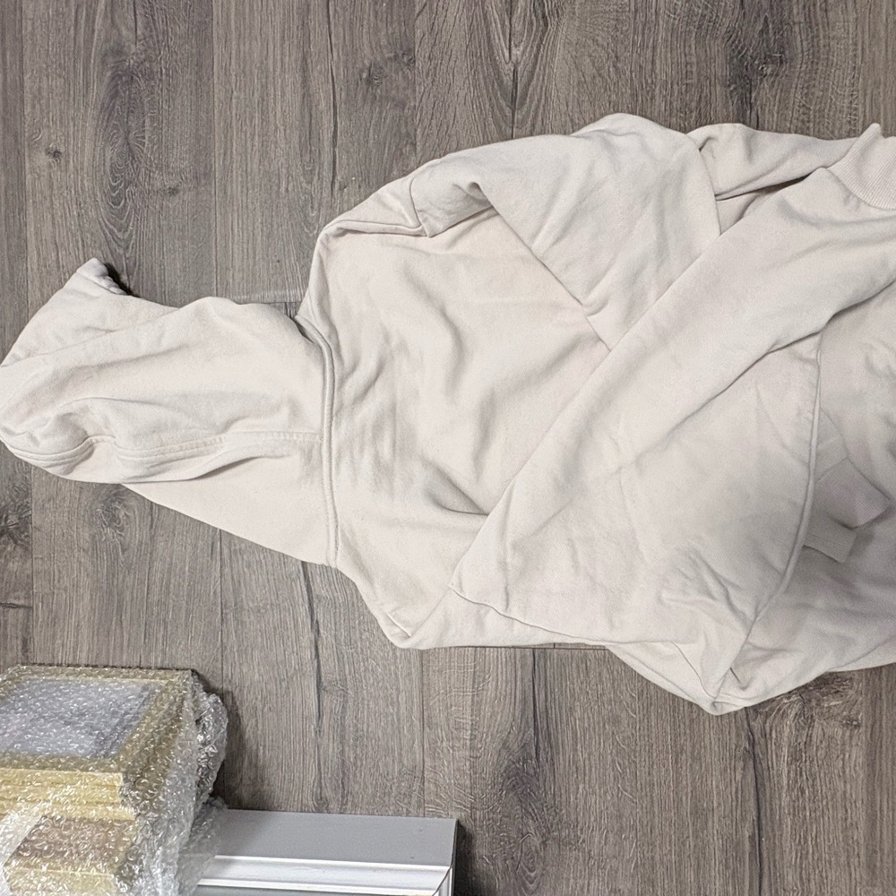 ALO Yoga Cream Hoodie - Picture 4 of 5